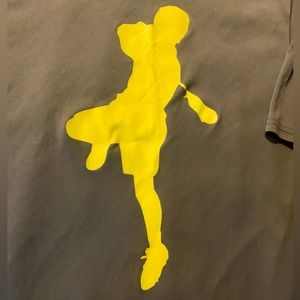 Men’s Large Gray  Yellow Pack Attact Tournament Short Sleeve Shirt